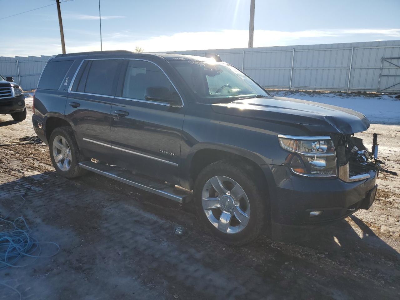 2018 Chevrolet Tahoe VIN 1GNSKBKC4JR250903 Copart auction photo, front end / side damage thumbnail 4