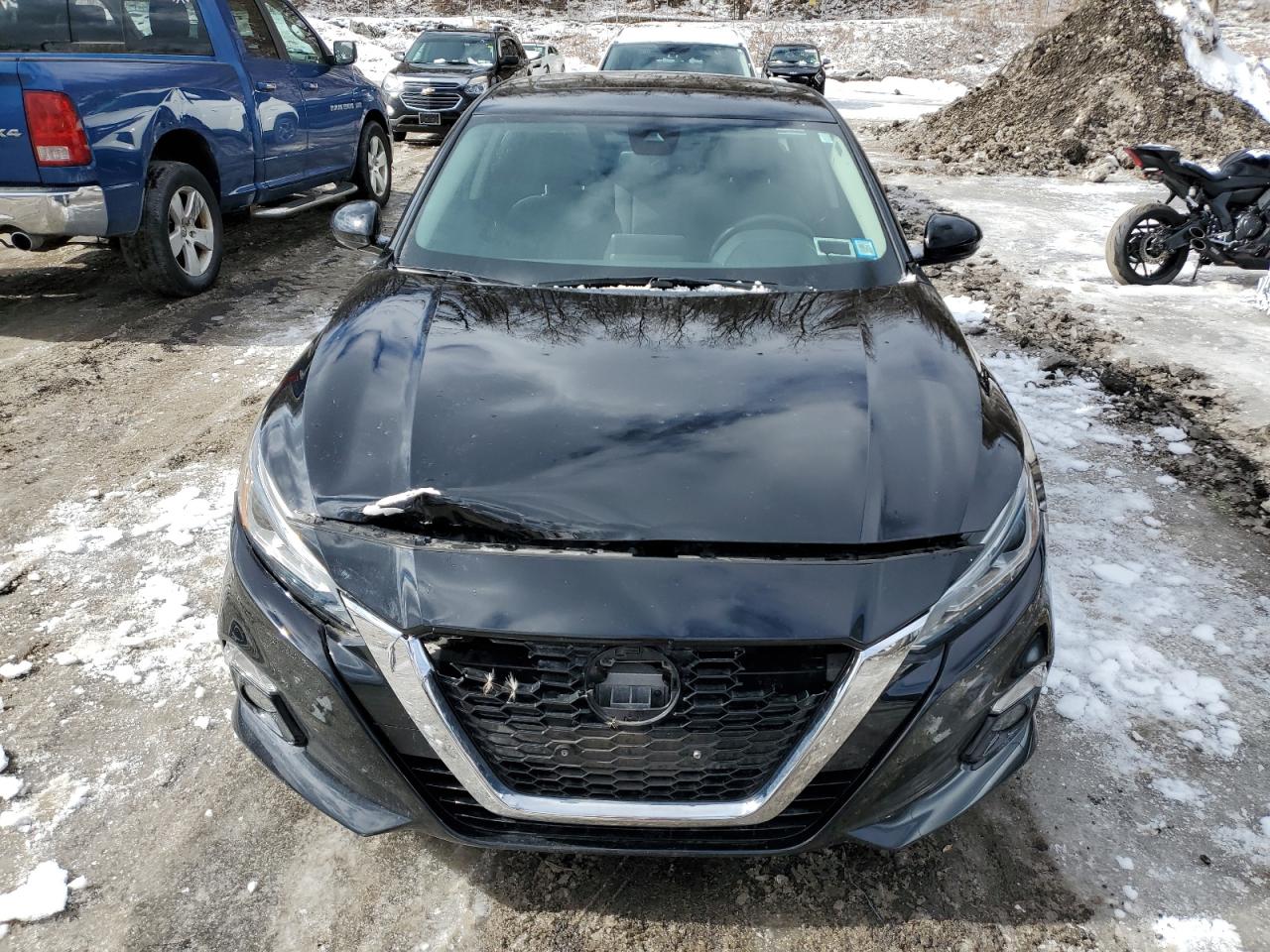 2020 Nissan Altima VIN 1N4BL4DWXLC213715 Copart auction photo, front end / minor dent/scratches damage thumbnail 5