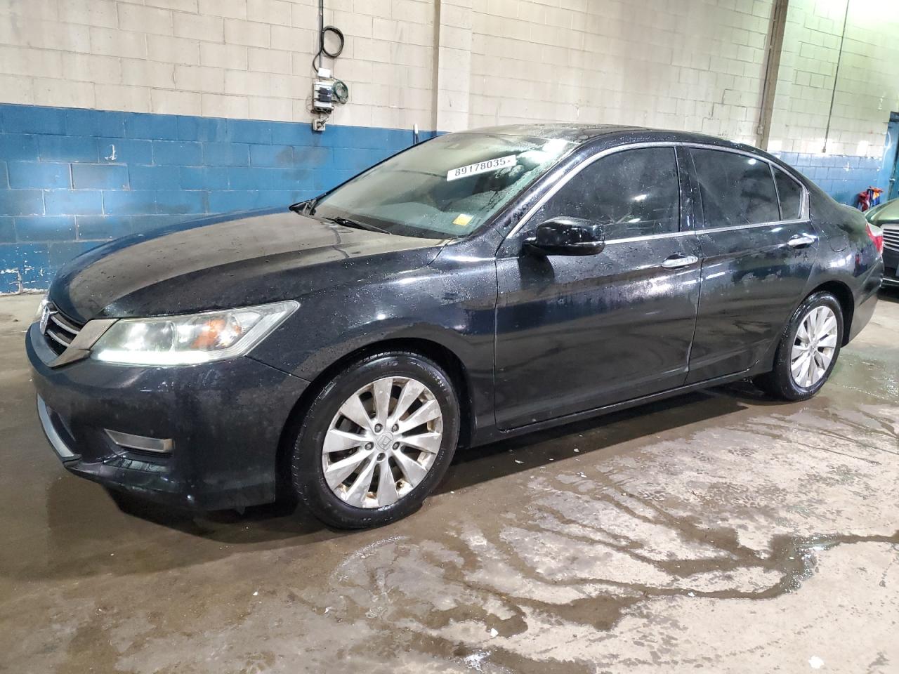 2013 Honda Accord VIN 1HGCR3F89DA017592