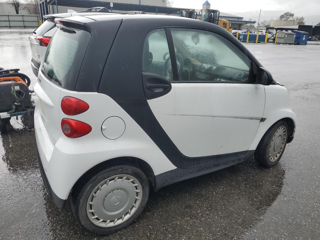 2015 Smart Fortwo VIN WMEEJ3BA2FK809010 Copart auction photo, minor dent/scratches damage thumbnail 3