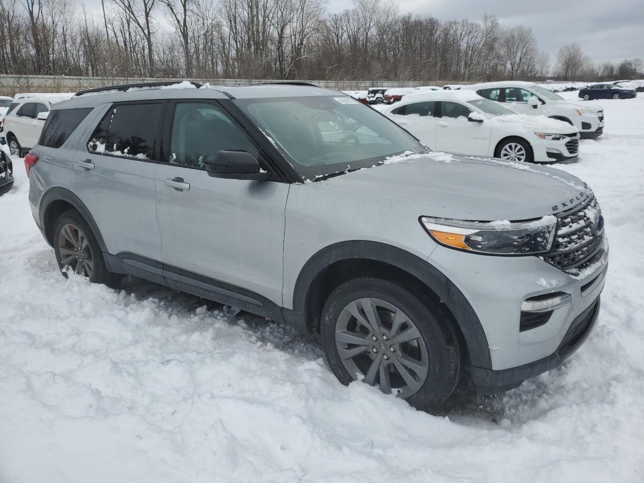 2022 Ford Explorer VIN 1FMSK8DH1NGC47197 Copart auction photo, side / front end damage thumbnail 4