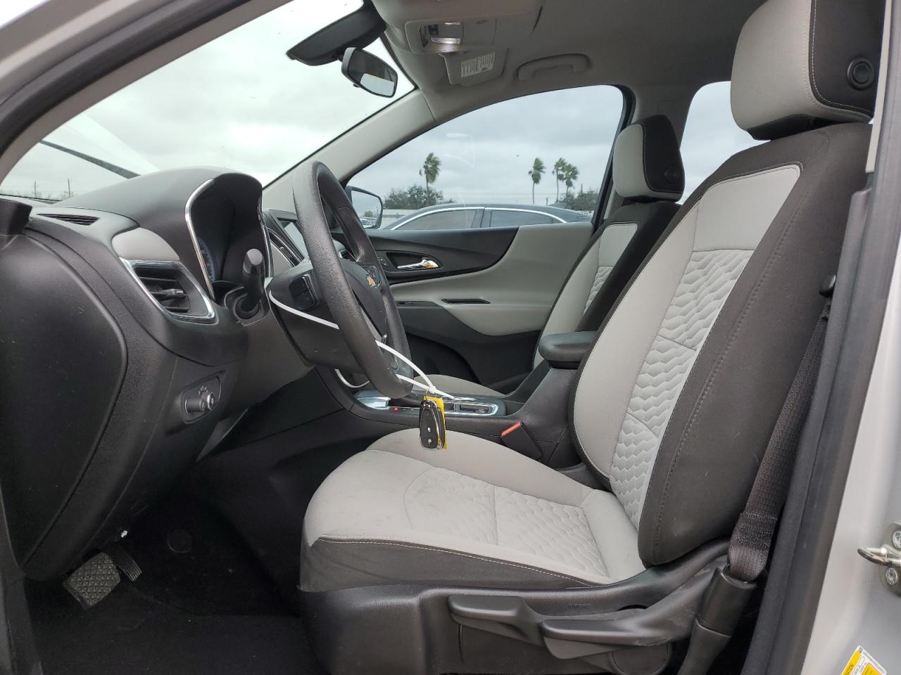 2019 Chevrolet Equinox VIN 2GNAXHEVXK6124913 Copart auction photo, rear end damage thumbnail 7