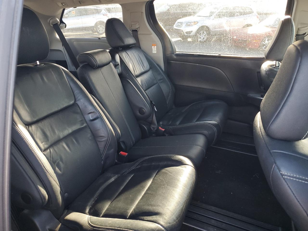 2017 Toyota Sienna VIN 5TDXZ3DC7HS829067 Copart auction photo, rear end / front end damage thumbnail 12