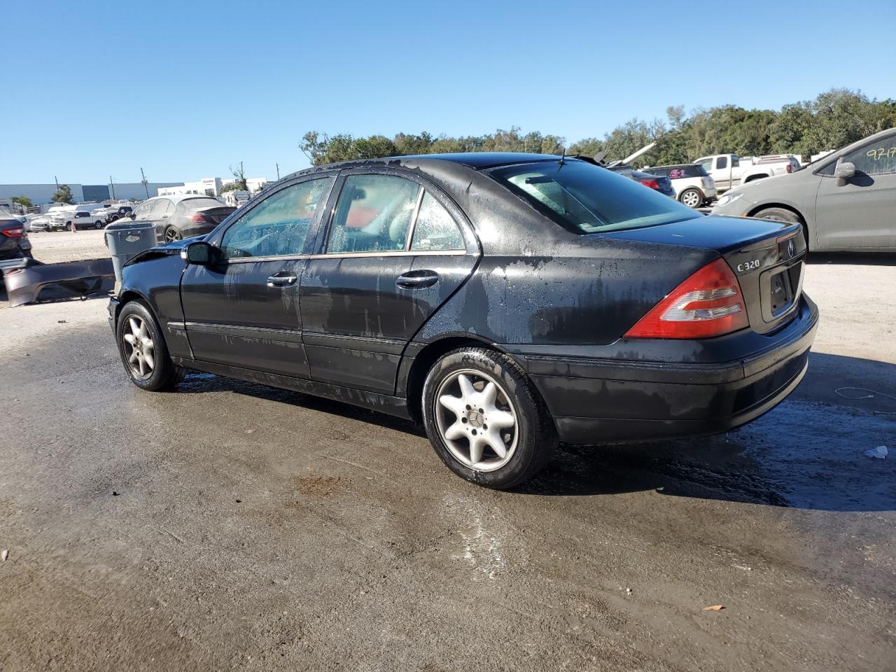 2003 Mercedes-Benz C-klasse VIN WDBRF64J73F309654 Copart auction photo, front end damage thumbnail 2