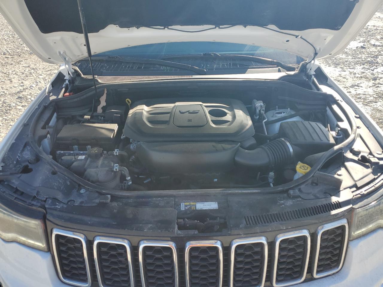 2020 Jeep Grand Cherokee VIN 1C4RJFBG0LC196316 Copart auction photo, front end / side damage thumbnail 12