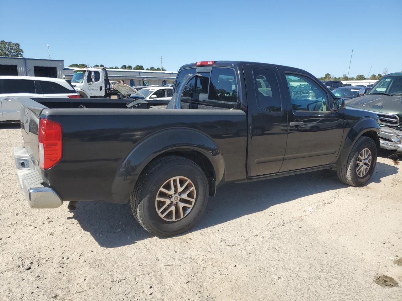 2015 Nissan Navara (Frontier) VIN 1N6AD0CU7FN756070 Copart auction photo, front end damage thumbnail 3