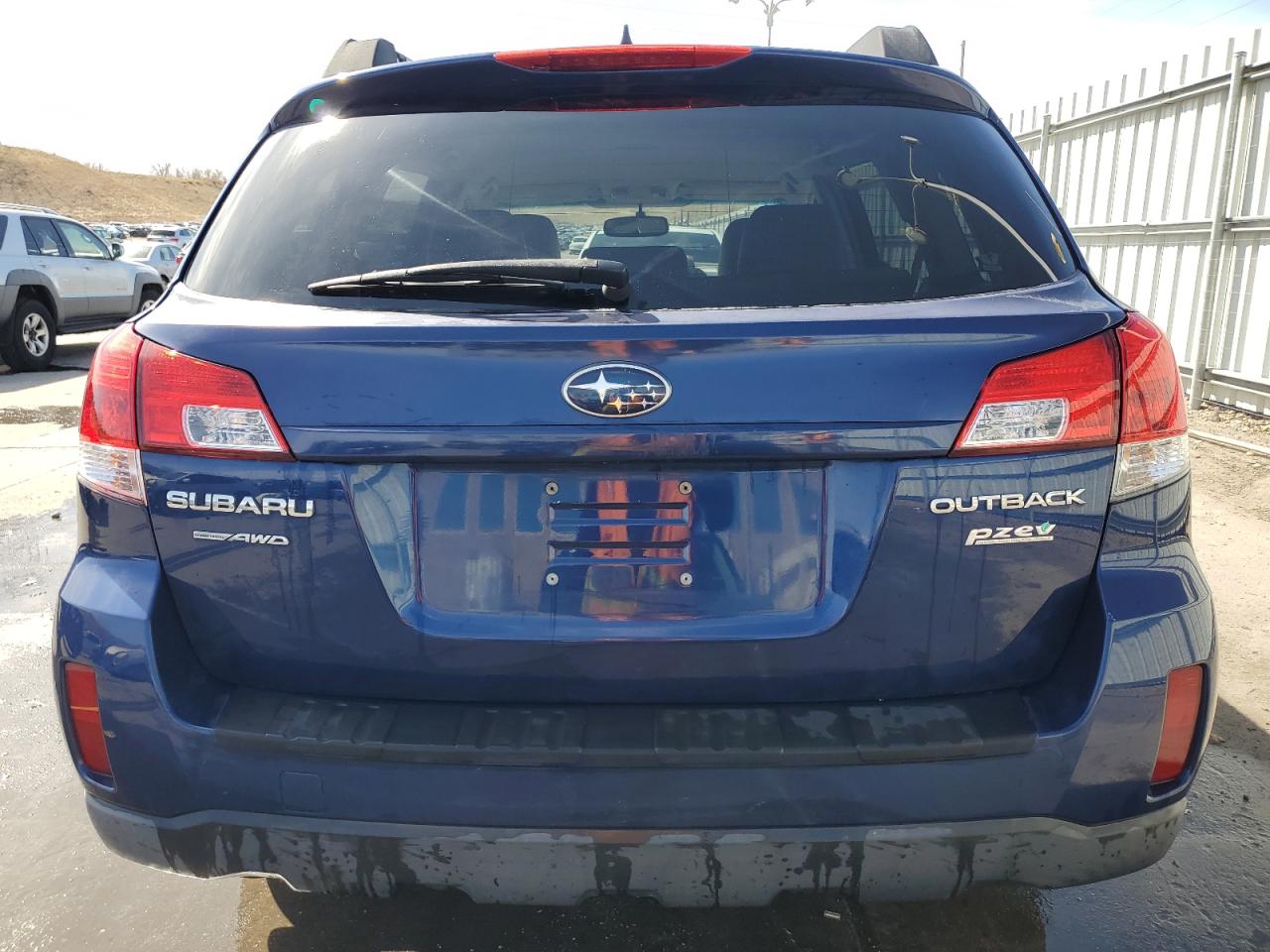 2011 Subaru Outback VIN 4S4BRBJC8B3367602 Copart auction photo, front end / side damage thumbnail 6