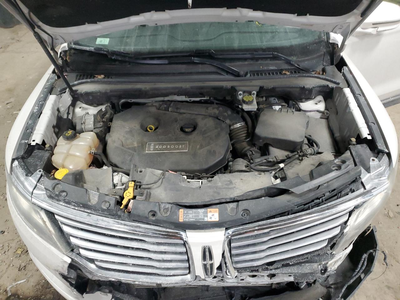 2015 Lincoln MKZ VIN 5LMCJ2A93FUJ05872 Copart auction photo, front end / side damage thumbnail 13