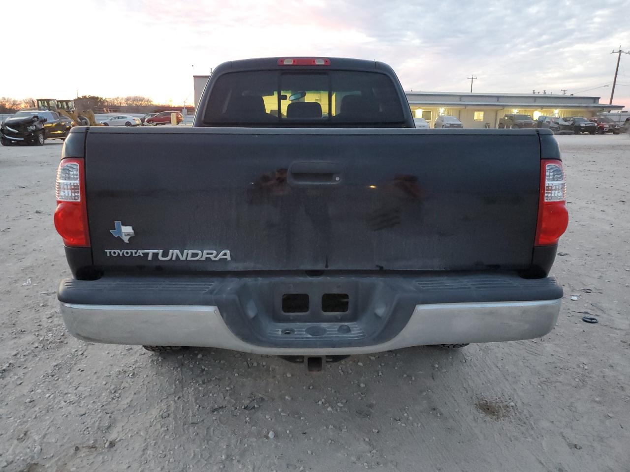 2006 Toyota Tundra VIN 5TBRU34126S472800 Copart auction photo, front end / minor dent/scratches damage thumbnail 6