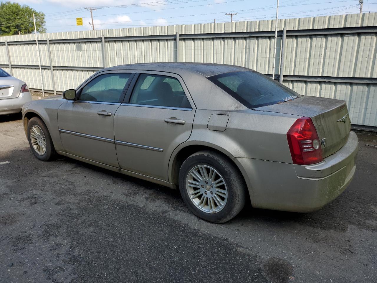 2009 Chrysler 300 VIN 2C3KA43DX9H615020 Copart auction photo, mechanical damage thumbnail 2