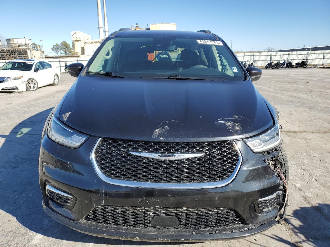 2022 Chrysler Pacifica VIN 2C4RC1BG2NR117333 Copart auction photo, front end / mechanical damage thumbnail 5