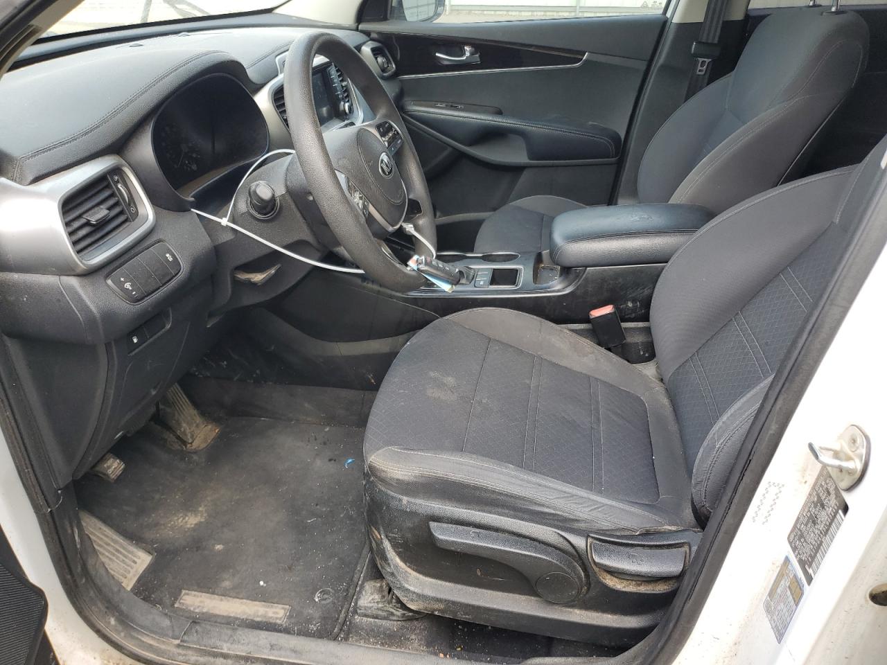 2020 KIA Sorento VIN 5XYPG4A35LG638463 Copart auction photo, front end / minor dent/scratches damage thumbnail 7