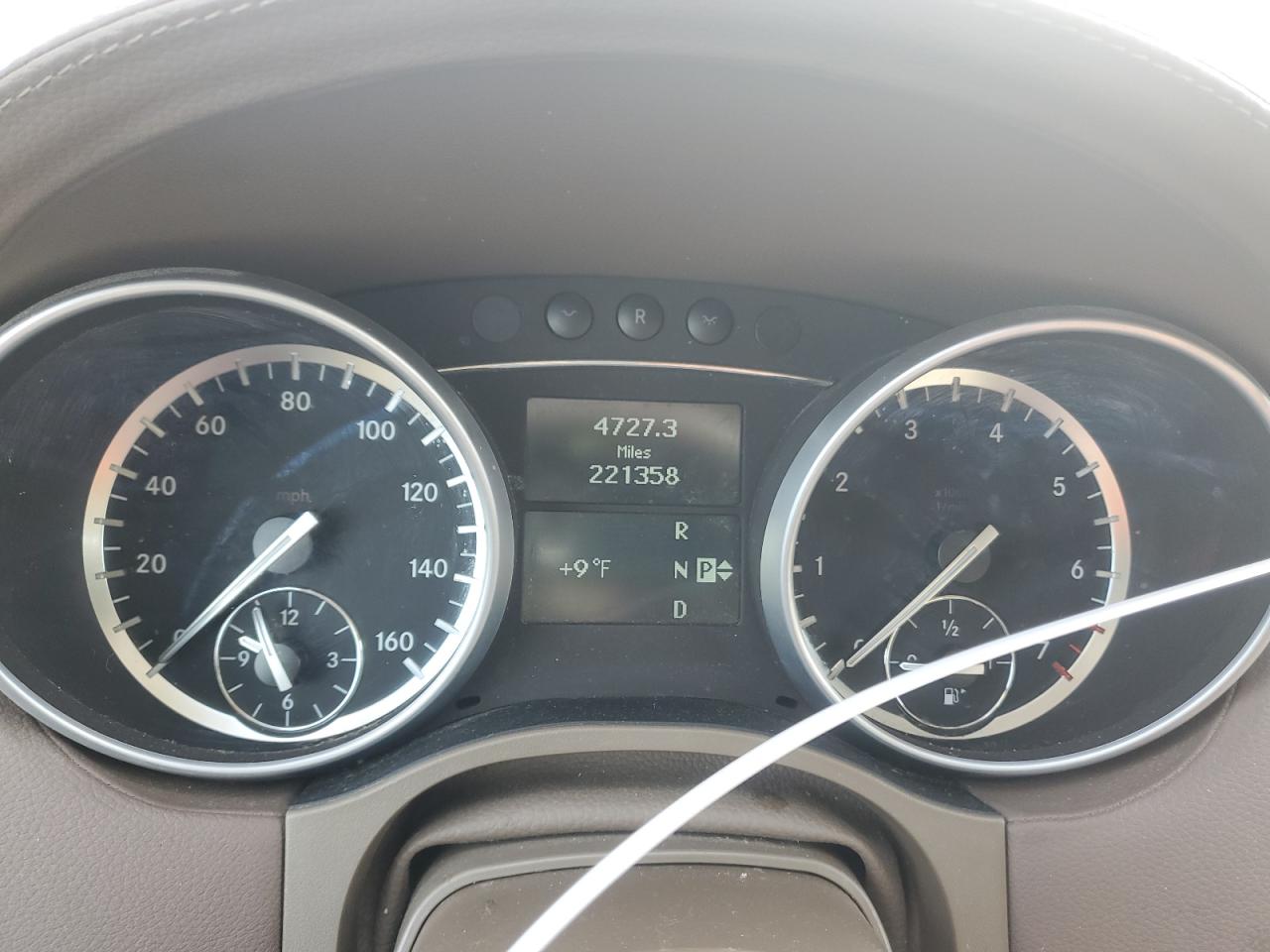 2011 Mercedes-Benz GL-klasse VIN 4JGBF7BE7BA726889 Copart auction photo, side / front end damage thumbnail 9
