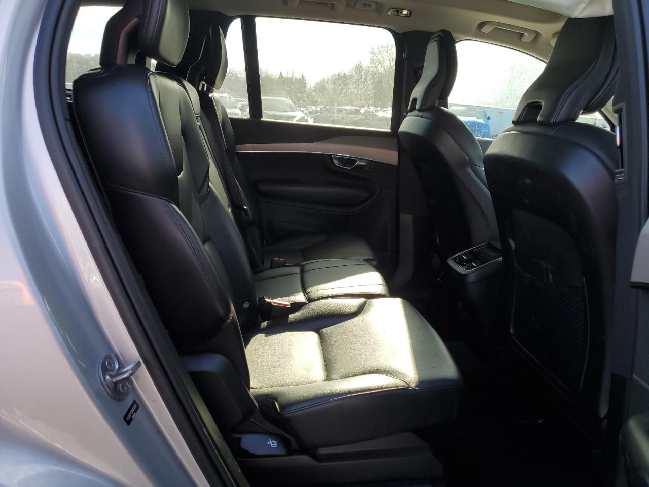 2022 Volvo XC90 VIN YV4102PK5N1834383 Copart auction photo, side / rear end damage thumbnail 12