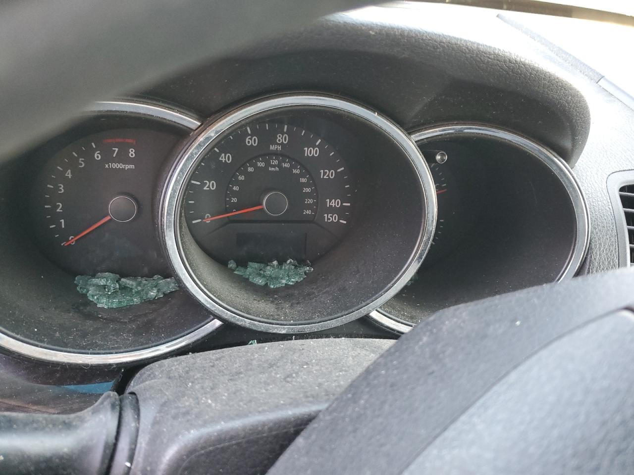 2011 KIA Sorento VIN 5XYKTDA15BG088281 Copart auction photo, all over damage thumbnail 9