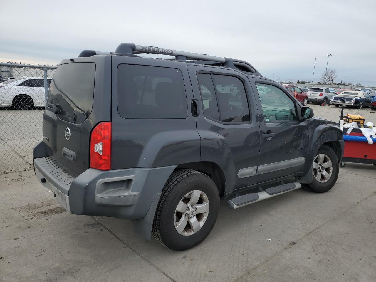 2013 Nissan XTerra VIN 5N1AN0NW3DN815011 Copart auction photo, front end / side damage thumbnail 3