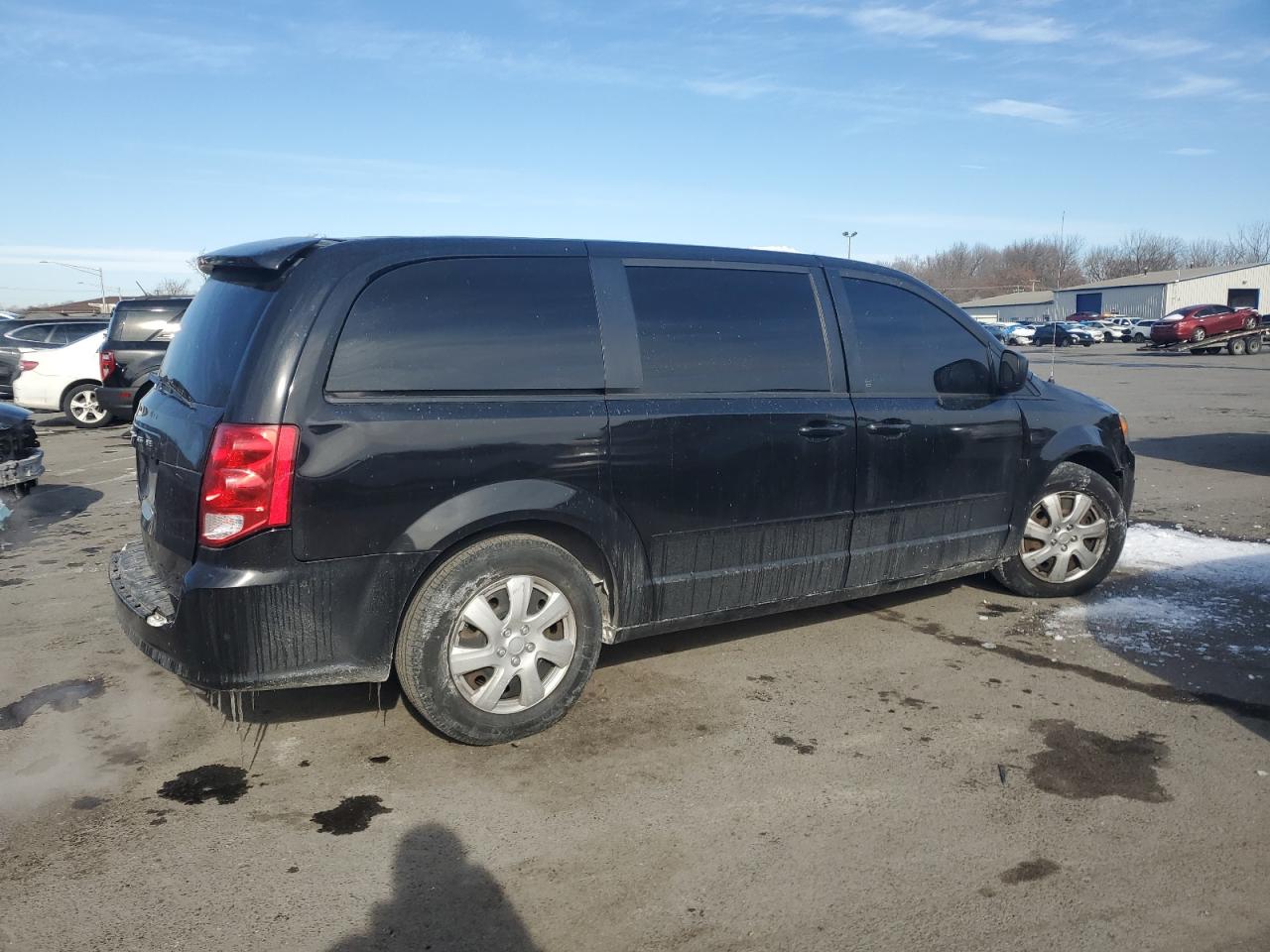 2016 Dodge Caravan VIN 2C4RDGBGXGR170686 Copart auction photo, rear end / minor dent/scratches damage thumbnail 3
