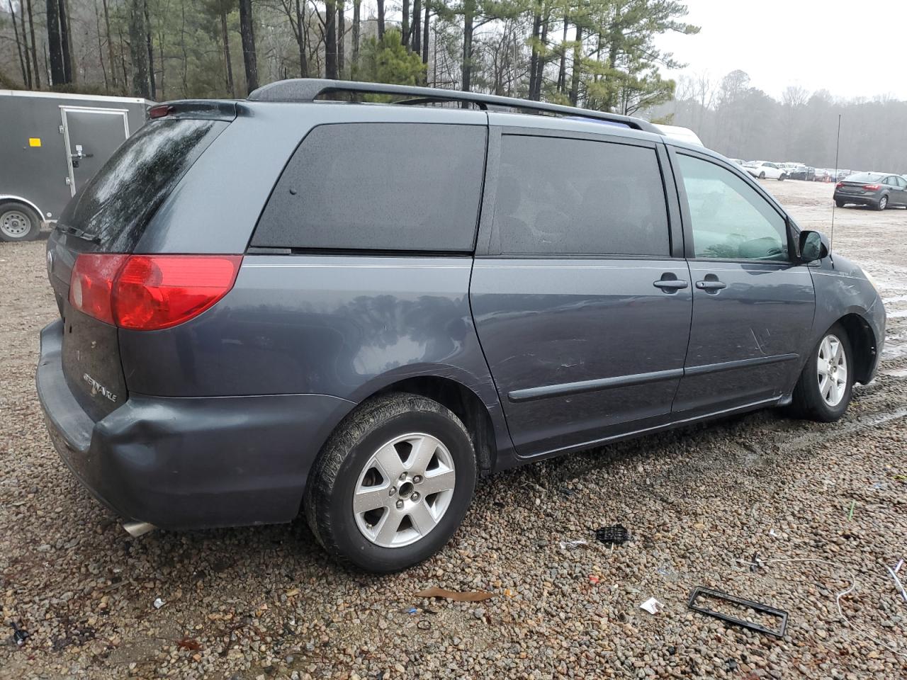 2009 Toyota Sienna VIN 5TDZK22C69S231841 Copart auction photo, front end / side damage thumbnail 3