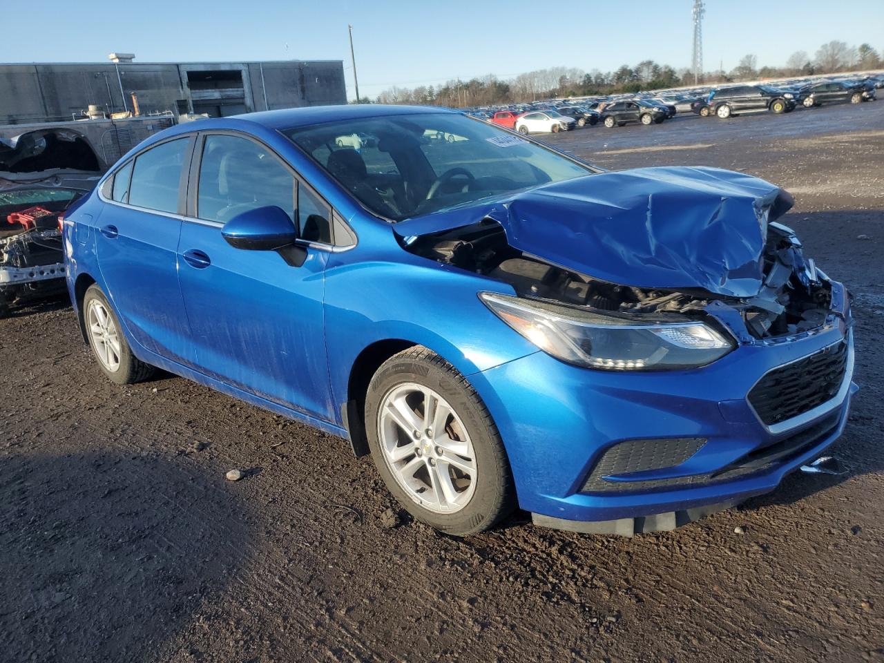2017 Chevrolet Cruze VIN 3G1BE5SM5HS562173 Copart auction photo, front end / minor dent/scratches damage thumbnail 4