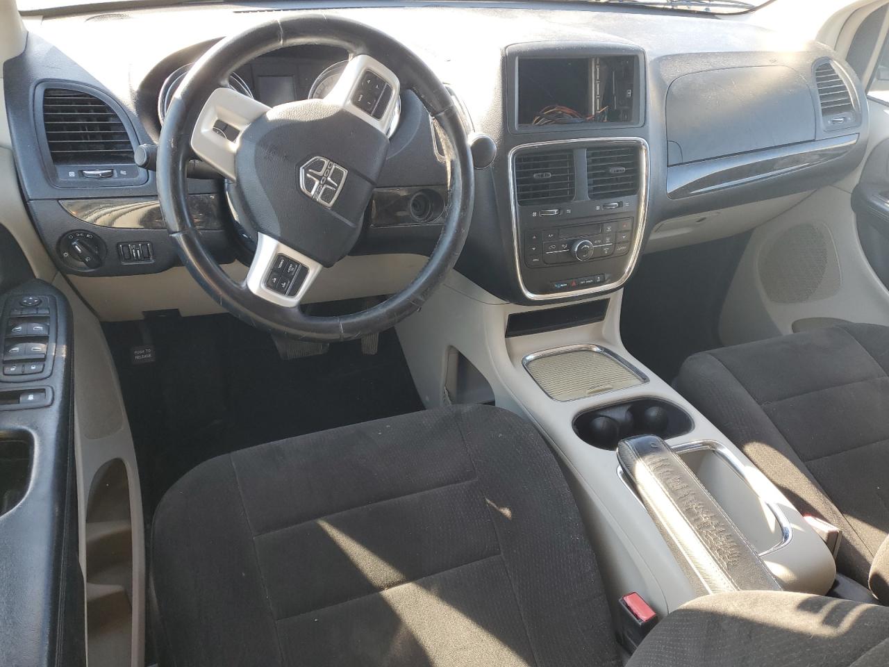 2012 Dodge Caravan VIN 2C4RDGDG5CR177875 Copart auction photo, front end / side damage thumbnail 8