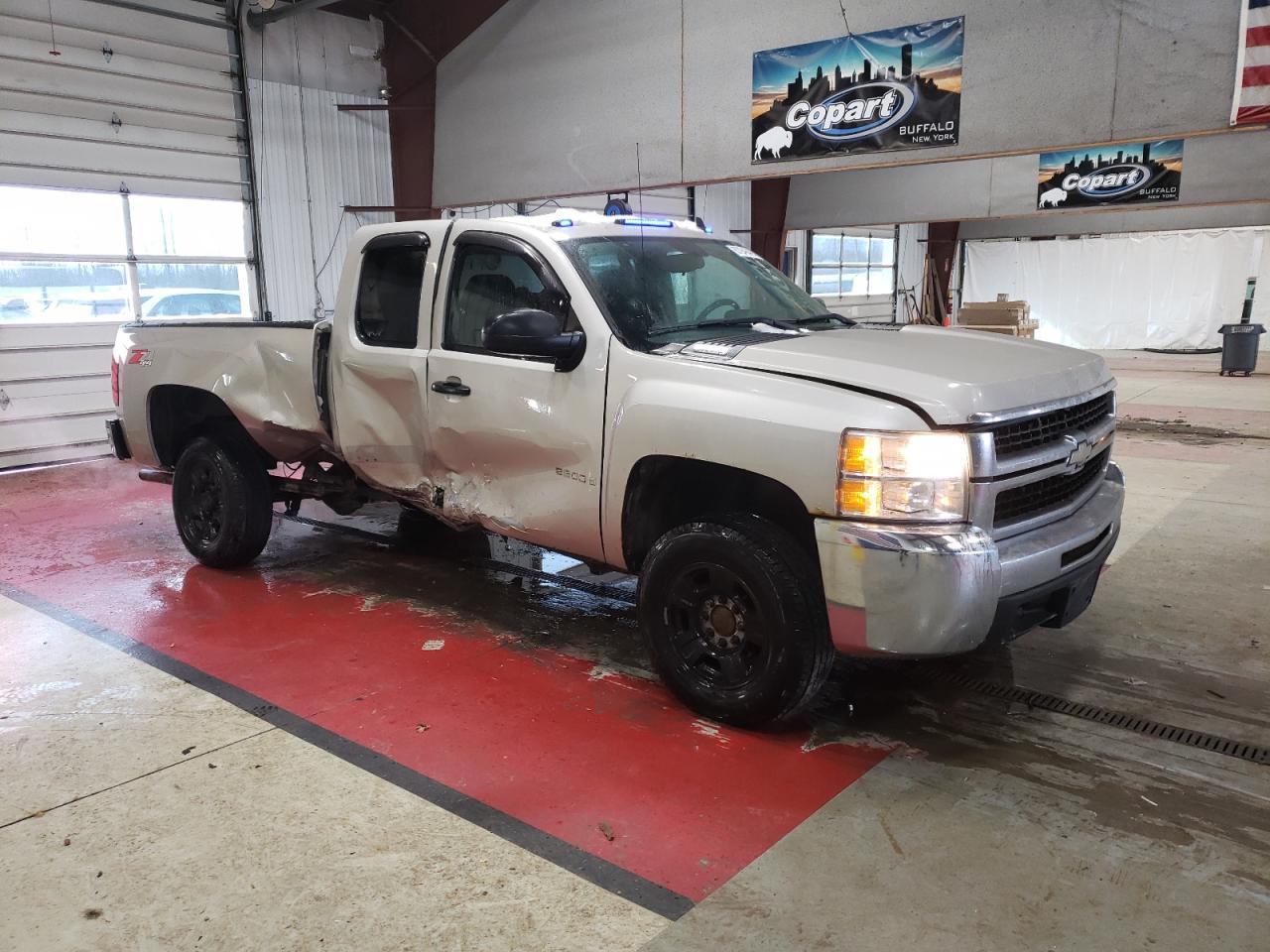 2009 Chevrolet Silverado VIN 1GCHK59K29E127525 Copart auction photo, side damage thumbnail 4