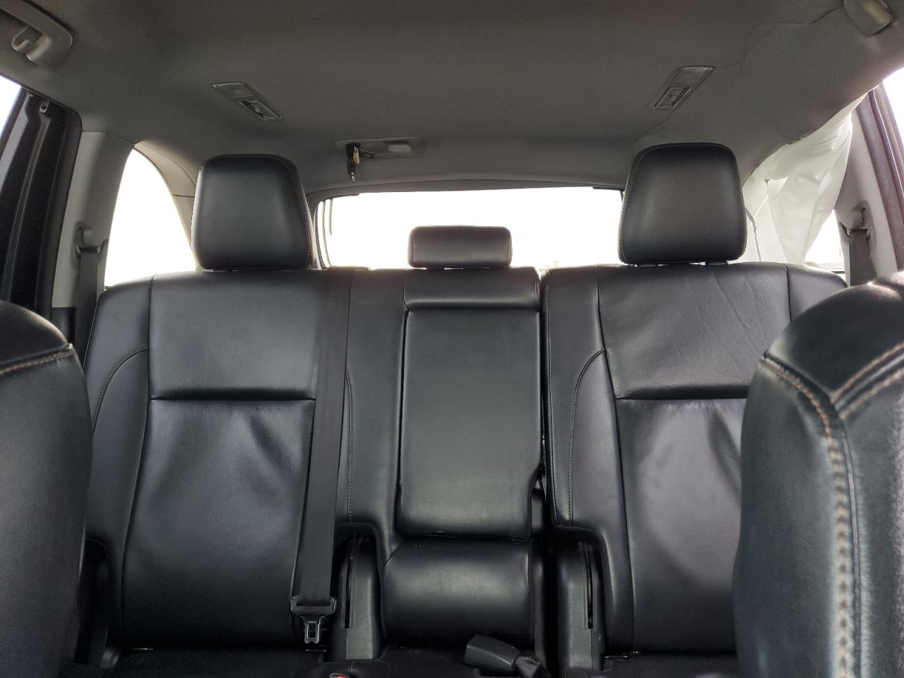 2019 Toyota Highlander VIN 5TDJZRFH1KS918481 Copart auction photo, side damage thumbnail 10