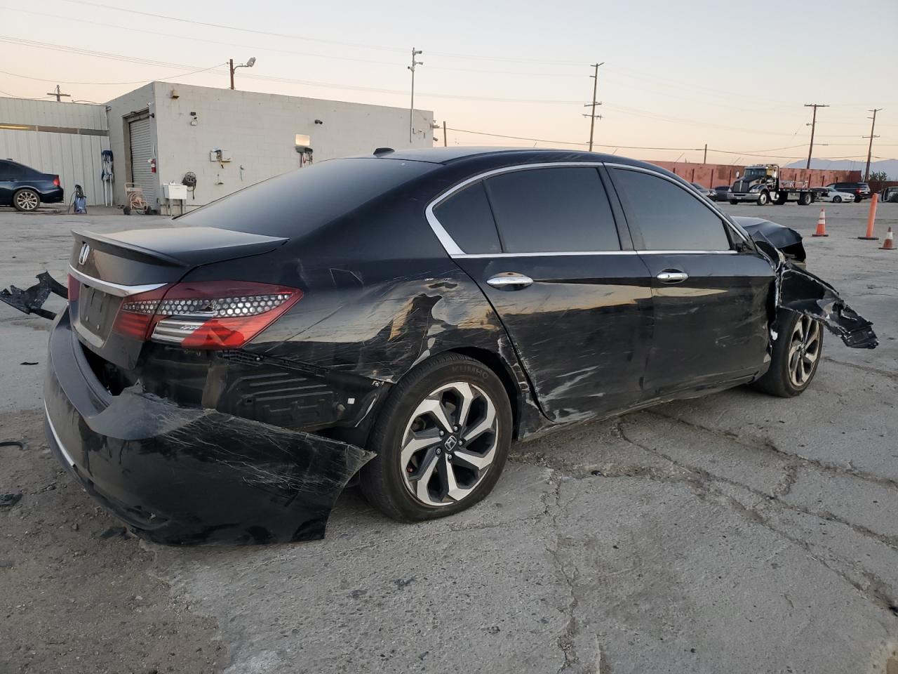 2016 Honda Accord VIN 1HGCR2F80GA107499 Copart auction photo, front end / rear end damage thumbnail 3