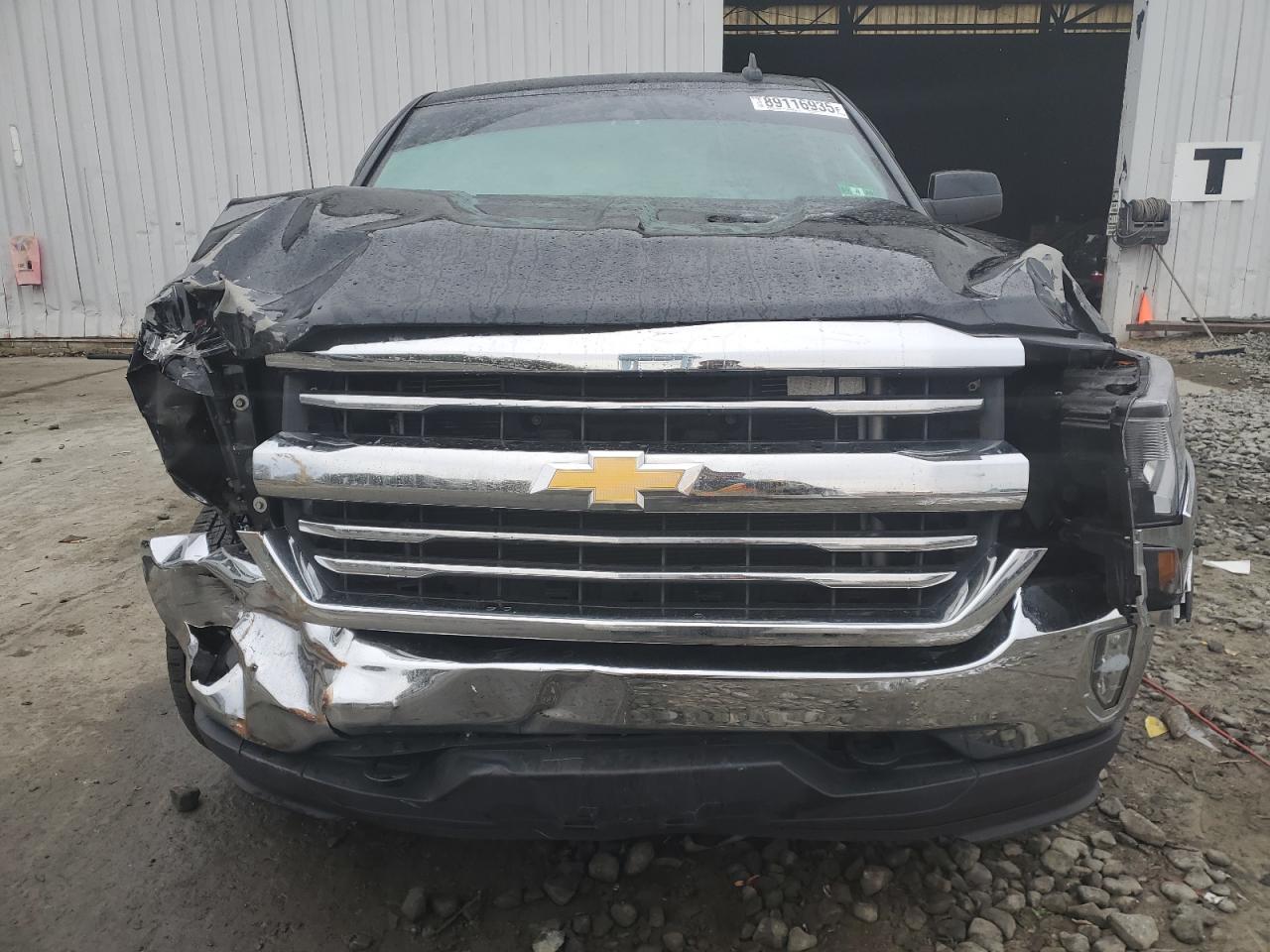 2016 Chevrolet Silverado VIN 3GCUKREC8GG217241 Copart auction photo, front end / side damage thumbnail 5