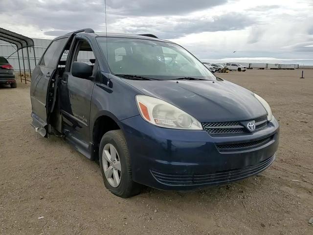 2004 Toyota Sienna VIN 5TDZA23C04S029135 Copart auction photo, rear end / side damage thumbnail 11