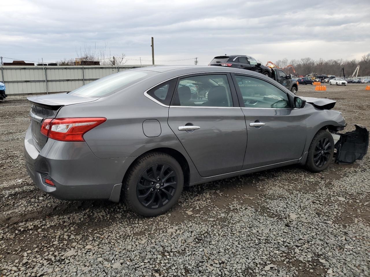 2018 Nissan Sentra VIN 3N1AB7AP2JY236372 Copart auction photo, front end / rear end damage thumbnail 3