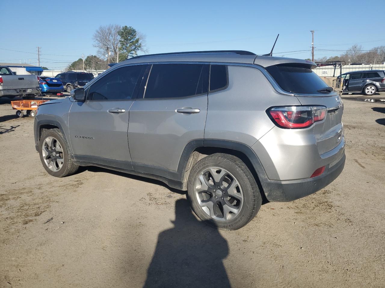 2018 Jeep Compass VIN 3C4NJCCB9JT358106 Copart auction photo, front end damage thumbnail 2