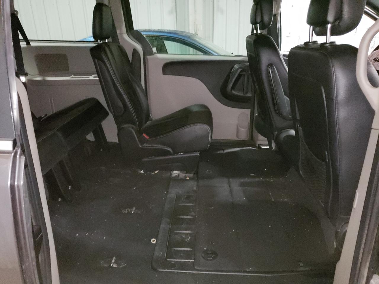 2017 Dodge Caravan VIN 2C4RDGCG0HR697359 Copart auction photo, front end / side damage thumbnail 11