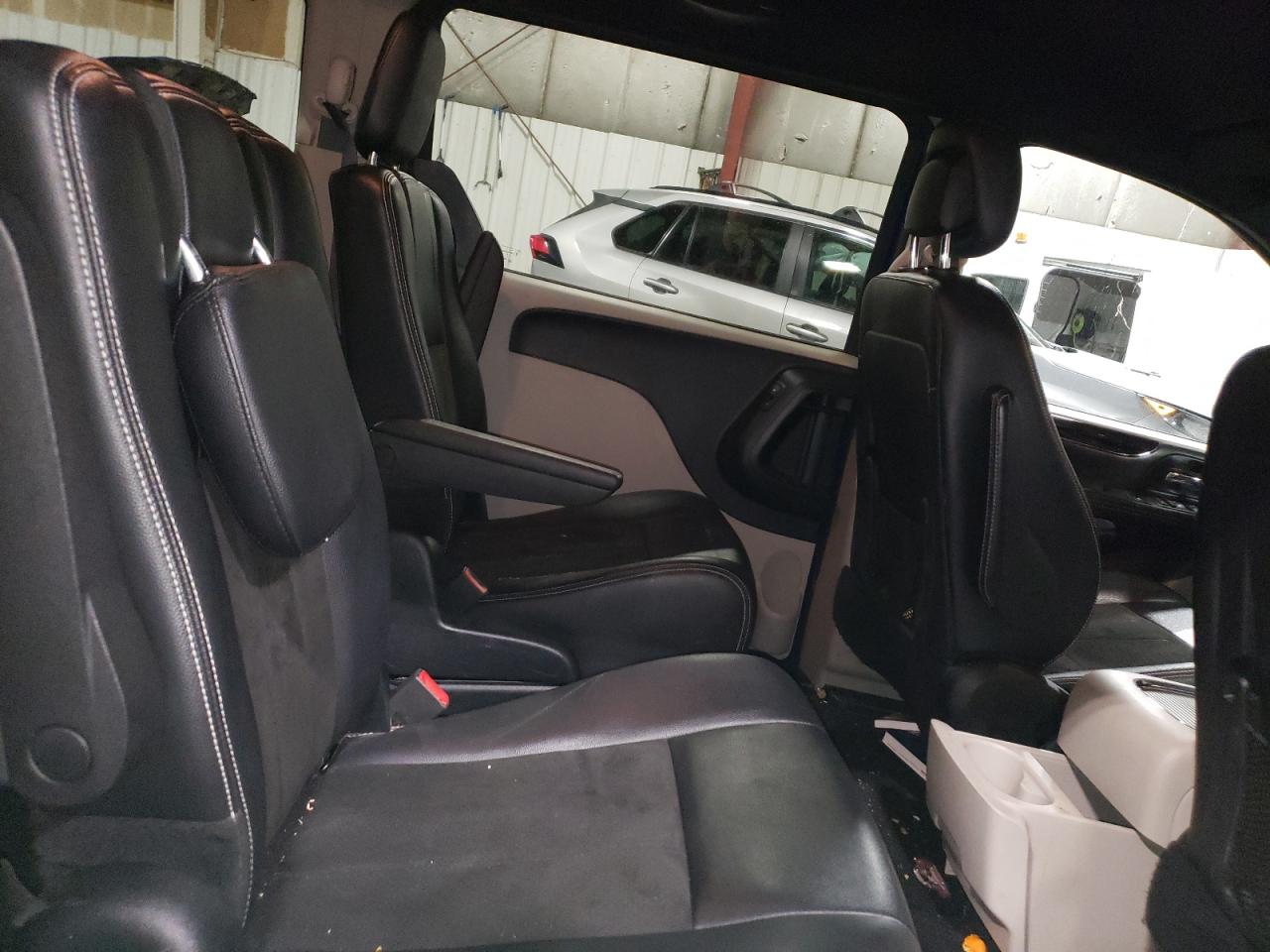 2020 Dodge Caravan VIN 2C4RDGCG1LR179690 Copart auction photo, all over damage thumbnail 11