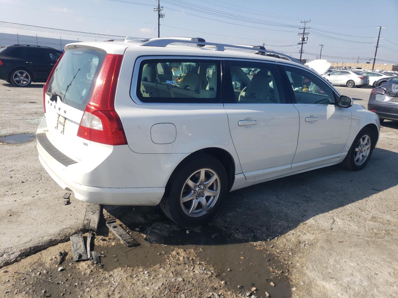2008 Volvo V70 VIN YV1BW982881054079 Copart auction photo, minor dent/scratches damage thumbnail 3