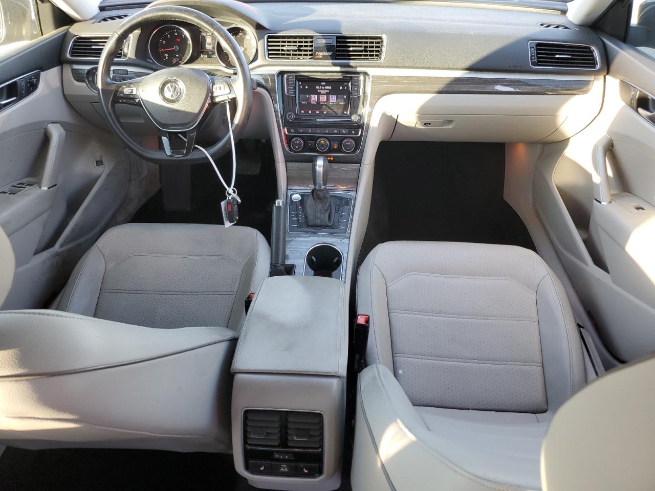 2018 Volkswagen Passat VIN 1VWBA7A34JC046399 Copart auction photo, side / rear end damage thumbnail 8