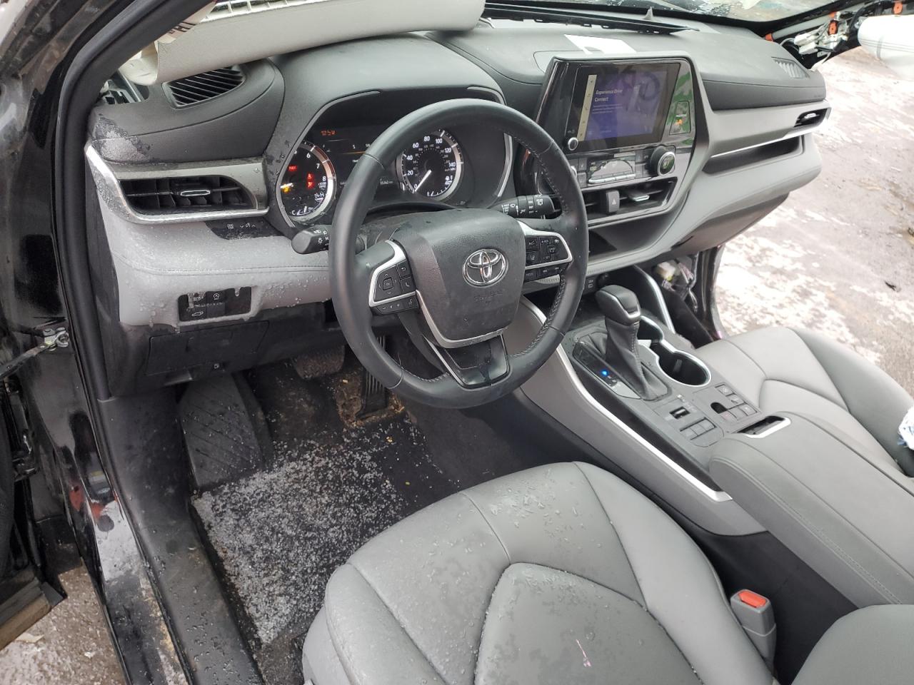 2023 Toyota Highlander VIN 5TDKDRBH7PS014067 Copart auction photo, side / front end damage thumbnail 8