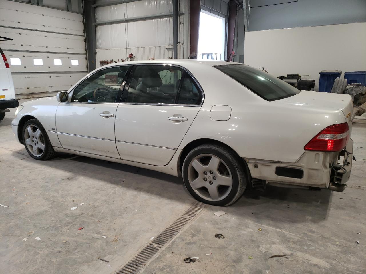 2004 Lexus LS VIN JTHBN36F940124165 Copart auction photo, all over damage thumbnail 2