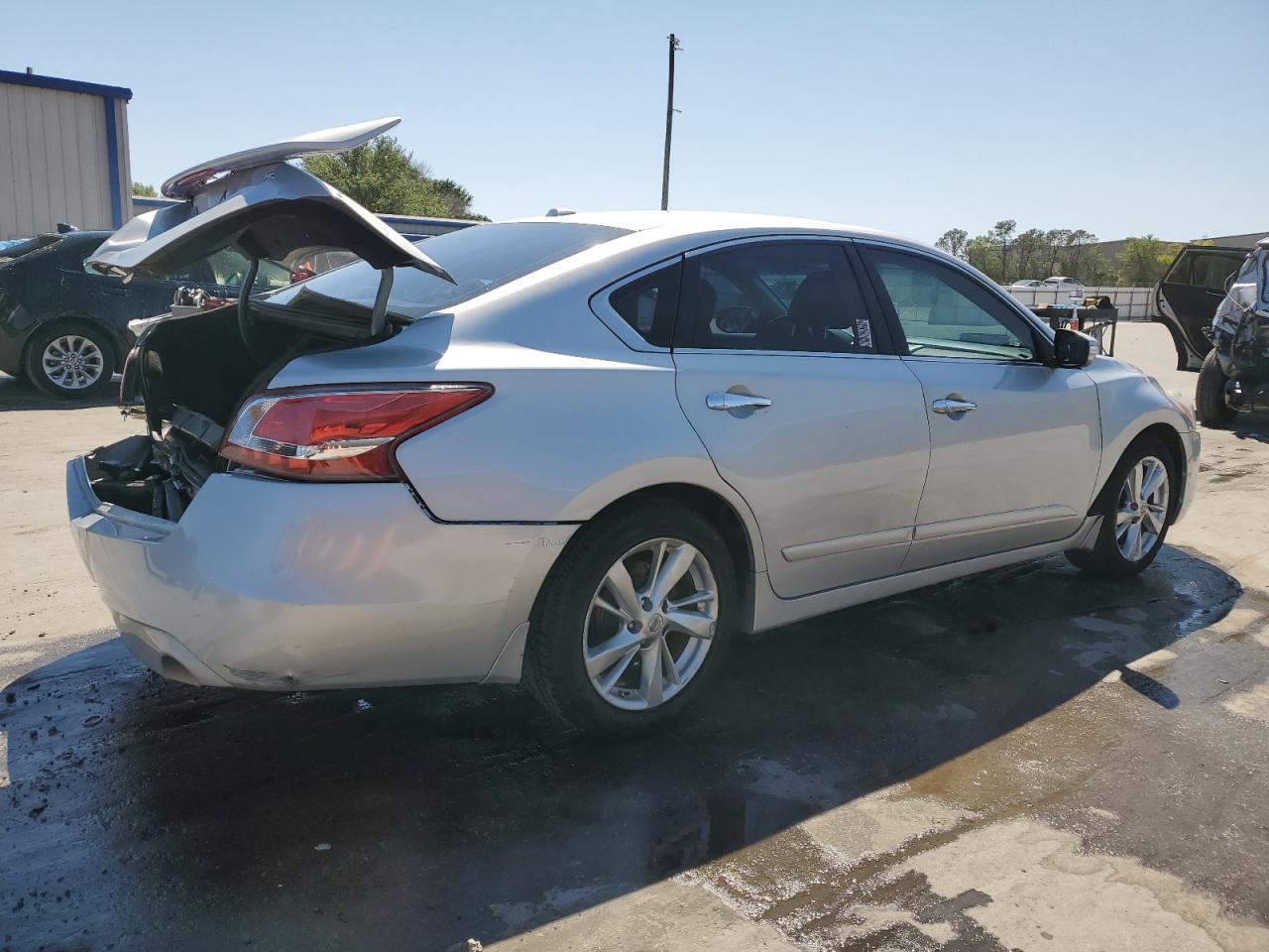 2013 Nissan Altima VIN 1N4AL3AP2DN567477 Copart auction photo, rear end / side damage thumbnail 3