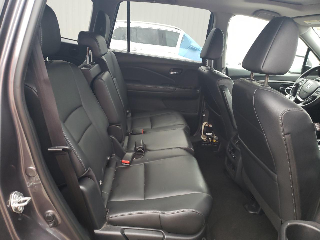2017 Honda Pilot VIN 5FNYF5H54HB038018 Copart auction photo, side damage thumbnail 11