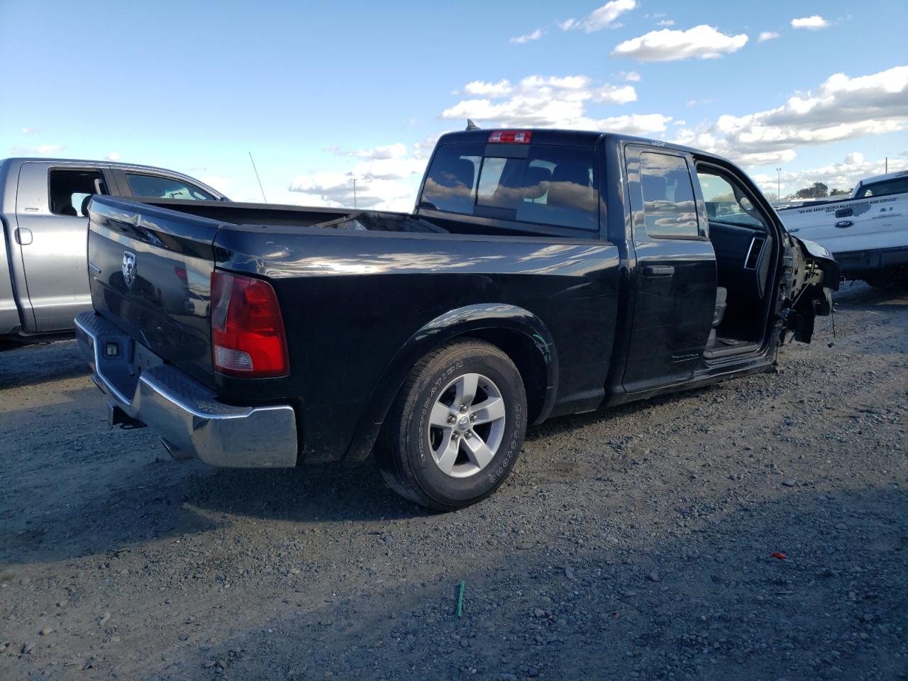 2013 RAM 1500 VIN 1C6RR6GT5DS501337 Copart auction photo, front end / side damage thumbnail 3