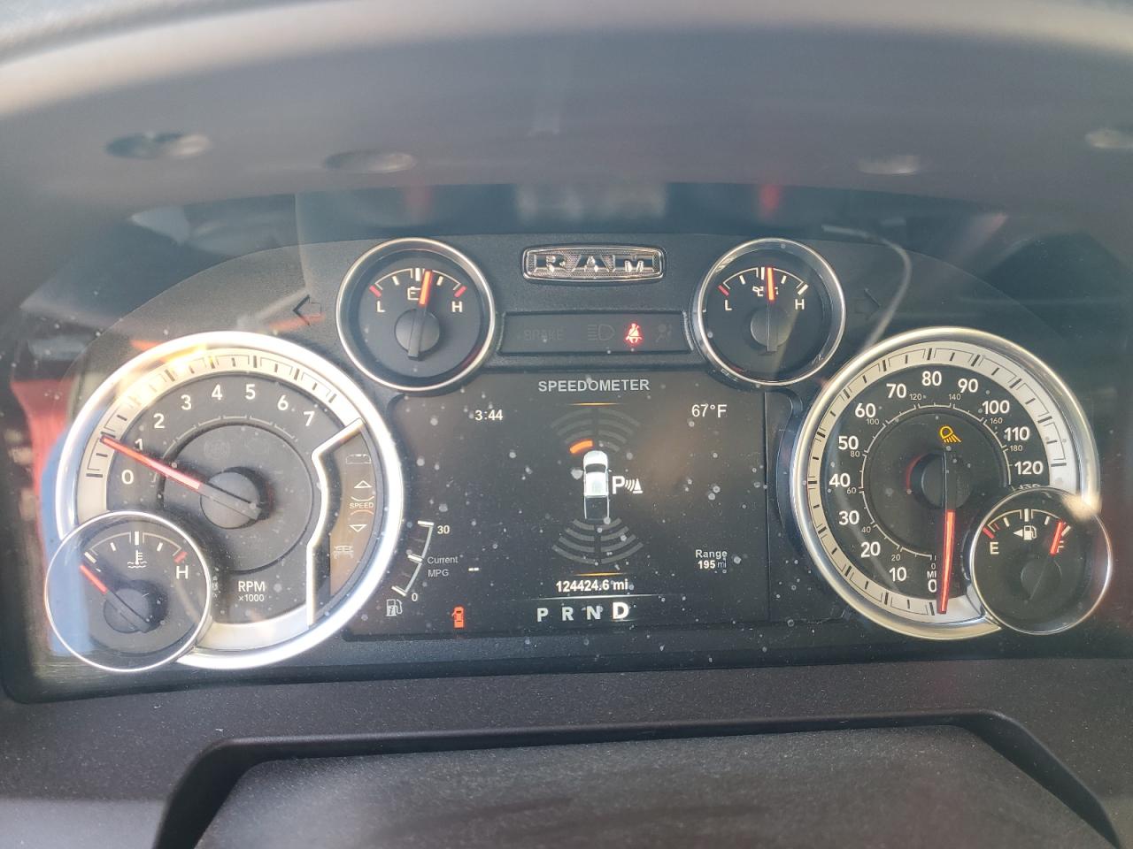 2018 RAM 1500 VIN 1C6RR7LT5JS100054 Copart auction photo, burn damage thumbnail 9