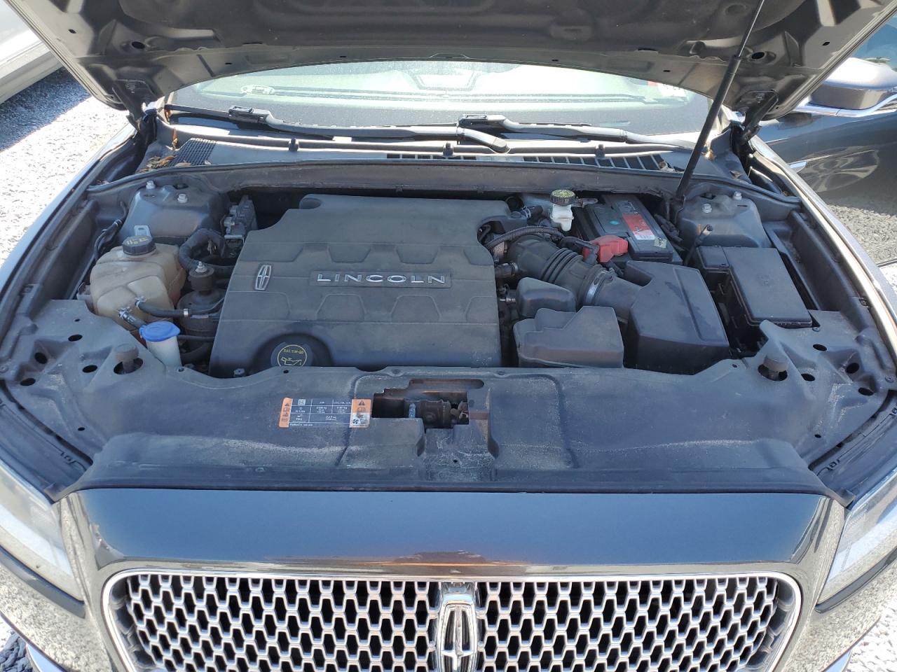 2018 Lincoln Continental VIN 1LN6L9HK4J5610480 Copart auction photo, rear end damage thumbnail 11