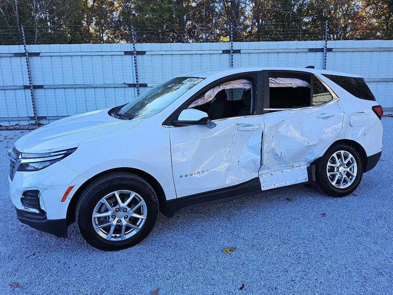 2022 Chevrolet Equinox VIN 3GNAXKEV5NL202740