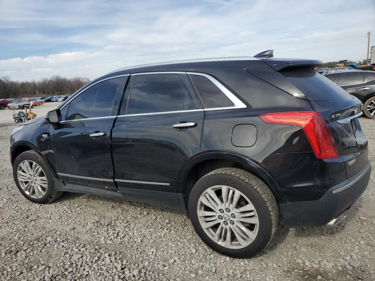 2018 Cadillac XT5 VIN 1GYKNERS0JZ144473 Copart auction photo, front end / side damage thumbnail 2