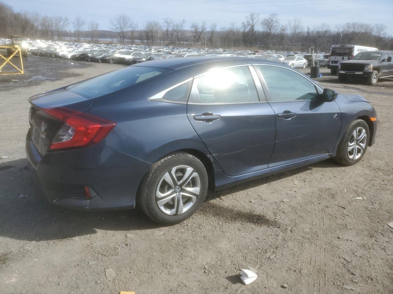 2018 Honda Civic VIN 2HGFC2F52JH609654 Copart auction photo, rear end / side damage thumbnail 3