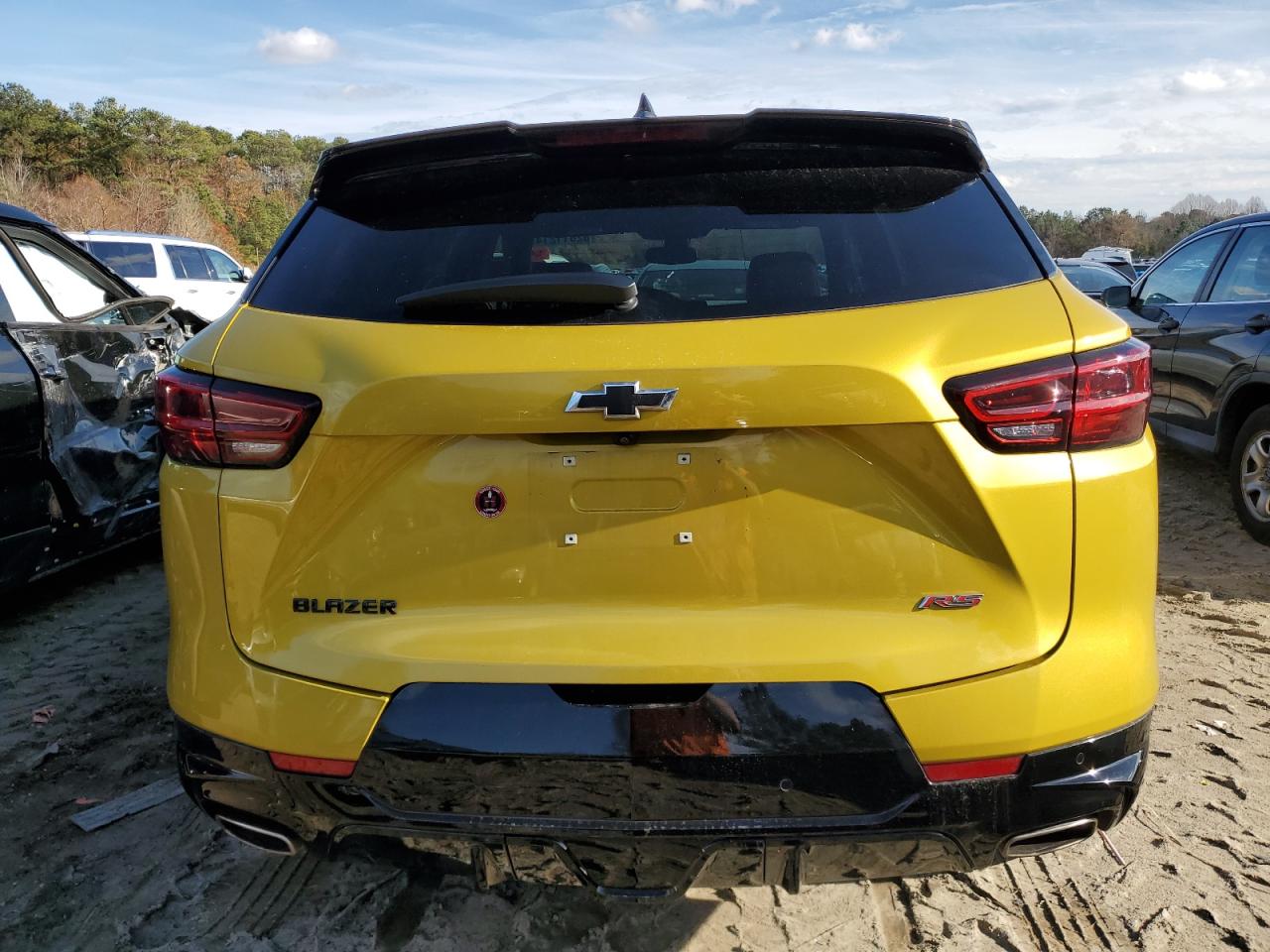2023 Chevrolet Blazer VIN 3GNKBERS2PS228290 Copart auction photo, front end / minor dent/scratches damage thumbnail 6