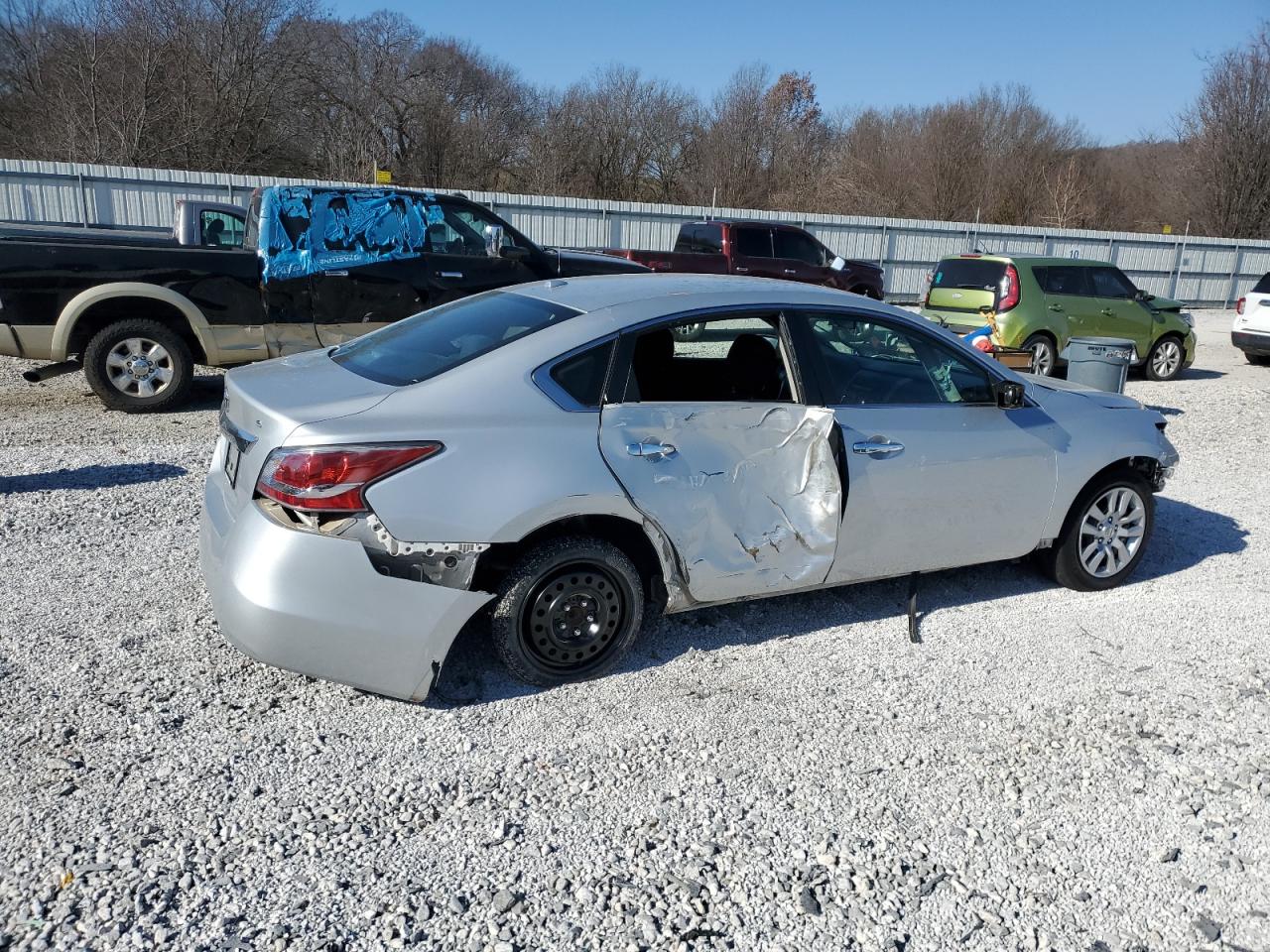2015 Nissan Altima VIN 1N4AL3AP0FN335480 Copart auction photo, all over damage thumbnail 3