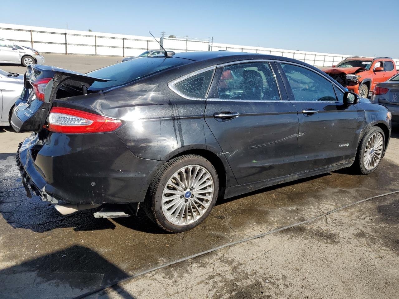 2014 Ford Fusion VIN 3FA6P0RU2ER270310 Copart auction photo, rear end / side damage thumbnail 3
