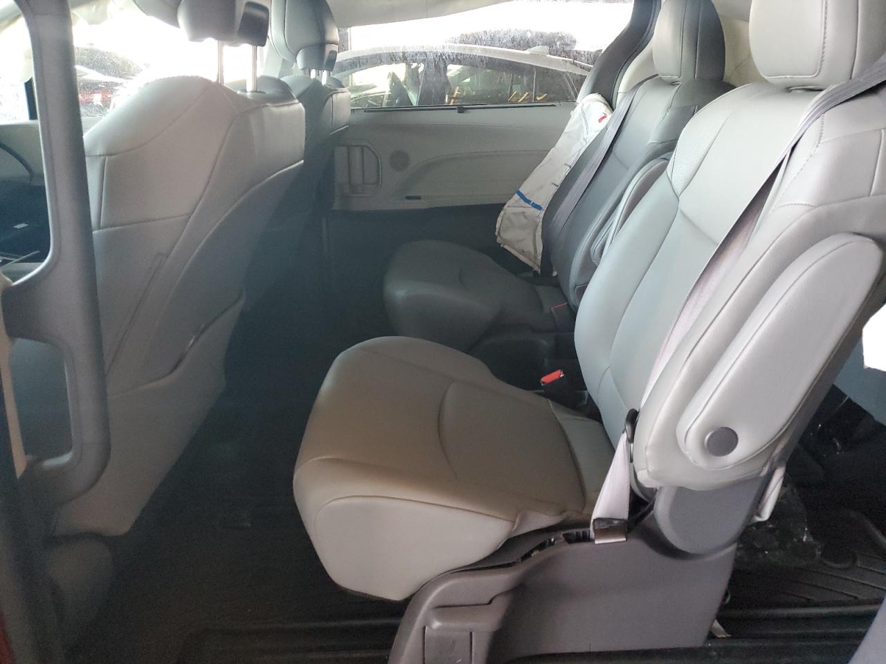 2021 Toyota Sienna VIN 5TDYSKFC8MS013446 Copart auction photo, side / front end damage thumbnail 11