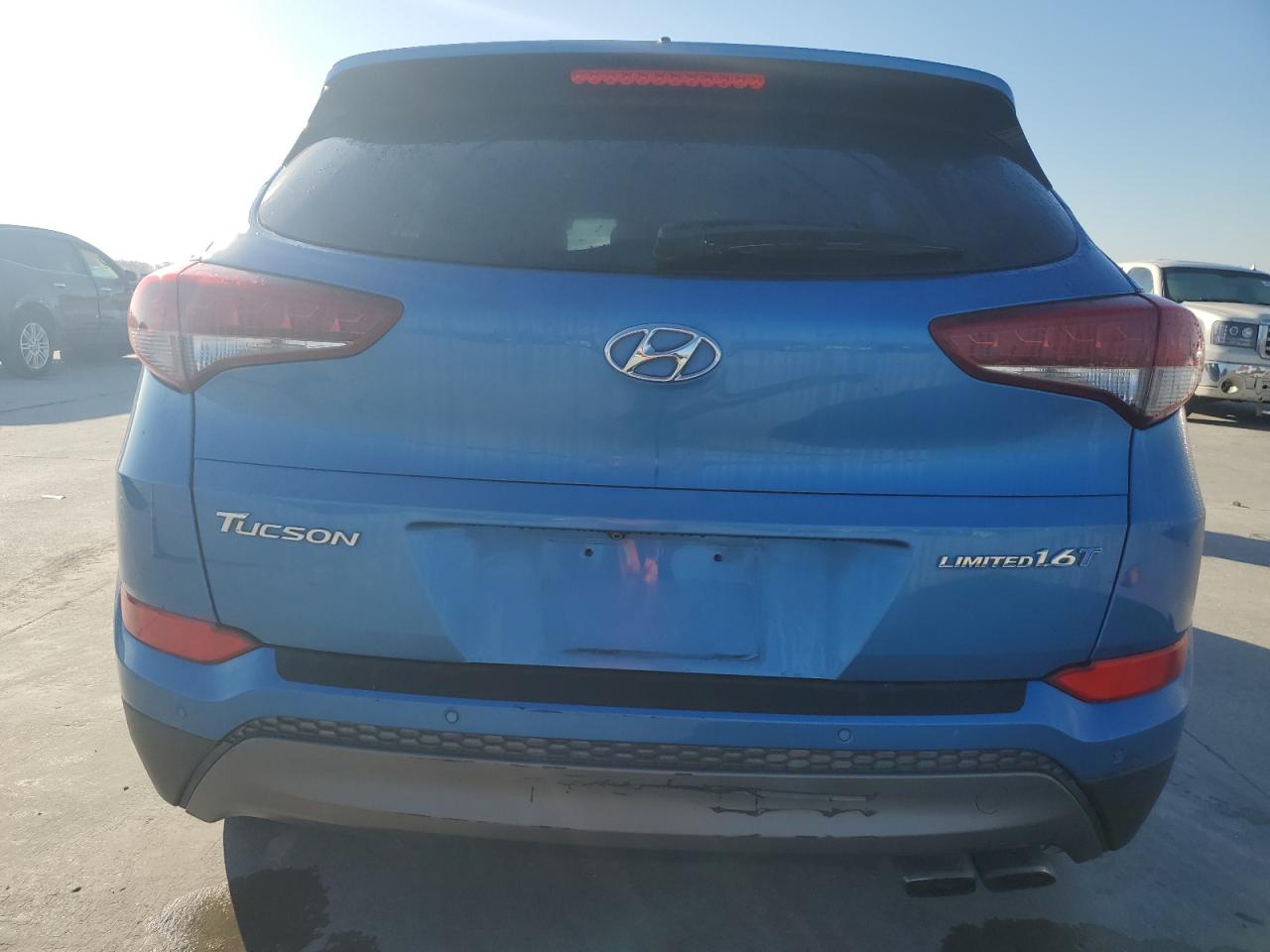 2016 Hyundai Tucson VIN KM8J33A24GU202819 Copart auction photo, normal wear damage thumbnail 6